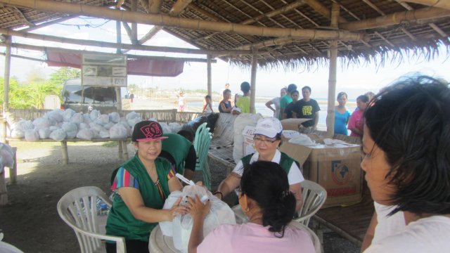 Relief Operations for Yolanda Survivors in Rosario, Cavite